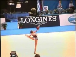 Someone should tell this girl that this can’t be done – YouTube