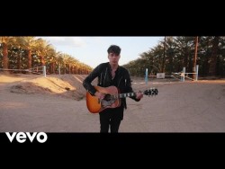 Barns Courtney – Fire – YouTube