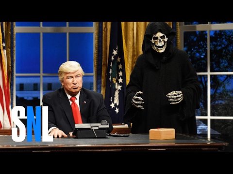Oval Office Cold Open – SNL – YouTube