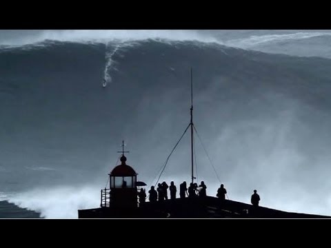BIGGEST WAVE in the World surfed 100ft at 02:50min (REAL FOOTAGE)Carlos Burle Portugal – YouTube