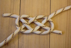HOW TO TIE A (DOUBLE) CARRICK BEND – Magazine