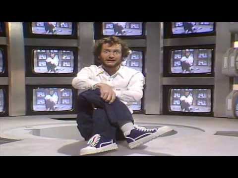 Kenny Everett – The Complete Naughty Bits pt1 – YouTube