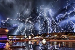 This is what an 11 minute exposure of a thunderstorm looks like.