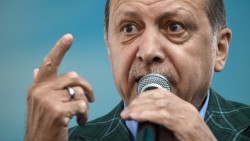 How a Handwritten Note Gave Erdogan an Uncheckable Election Win – Bloomberg
