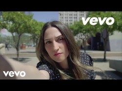 Sara Bareilles – Brave – YouTube