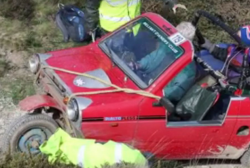 Watch crowds cheer as three-wheeled Reliant Robin scrambles up Blue Hills hill climb in St Agnes ...