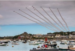 Red Arrows to perform on Isles of Scilly on August Bank Holiday weekend | Cornwall Live