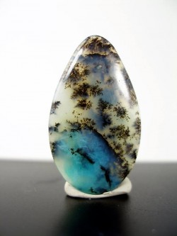 Dendritic Peruvian Opal