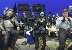 I thought Kurt Russell had a tiny personal hairdresser in this photo and tbh my brain was fine w ...