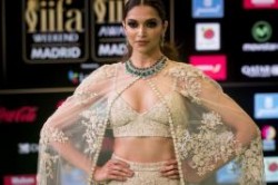 Indian politician offers $1.5m bounty for beheading of top Bollywood star Deepika Paukone | The  ...