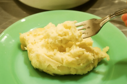 This Is The Best Mashed Potatoes Recipe On The Internet