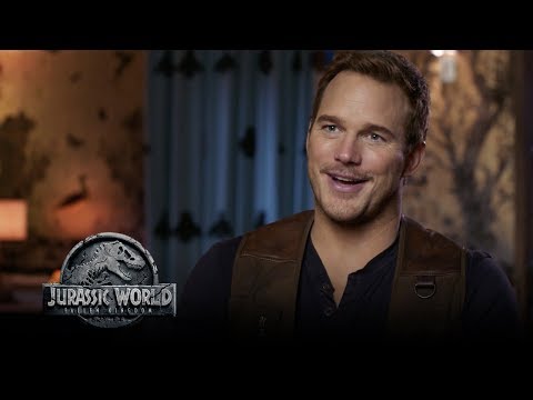 Jurassic World: Fallen Kingdom – Trailer Tomrorrow (Go Behind The Scenes) (HD) – YouTube
