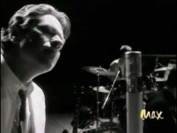 Robert Palmer – She Makes My Day HQ – YouTube