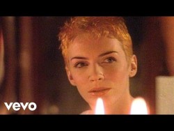 Eurythmics – Here Comes The Rain Again (Remastered) – YouTube