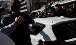 Istanbul taxi drivers hunt down, beat up Uber drivers as tensions rise
