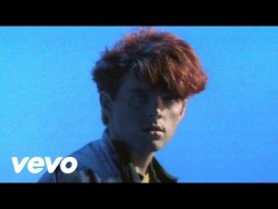 Thompson Twins – Hold Me Now – YouTube