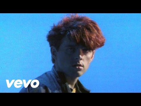 Thompson Twins – Hold Me Now – YouTube