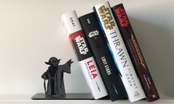 Yoda-Inspired Star Wars Bookend Uses the Force to Organize Your Shelf