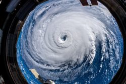 Huge hurricane about to hit the US, 400km wide – Sep 2018