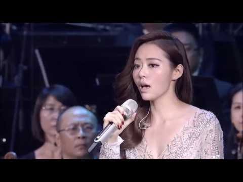 Chinese Opera singer Jane Zhang sings The Diva Dance from the Fifth Element