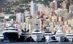 World’s 26 richest people own as much as poorest 50%, says Oxfam