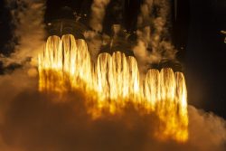 Falcon Heavy liftoff