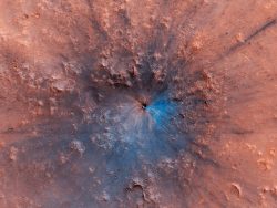 Amazing crater on Mars