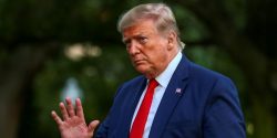 US spies say Trump’s G7 performance suggests he’s either a ‘Russian asset̵ ...