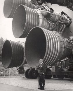 Wernher von Braun with the F-1 engines of the Saturn V rockets.