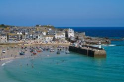 People in tier four ‘encouraged to rent holiday homes in tier two Cornwall’