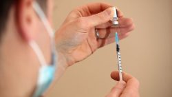 Covid: Gap between Pfizer vaccine doses should be halved, say doctors