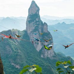 Sky camping in the mountains of China !