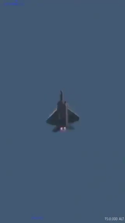 F22 in full on evade mode