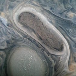 A new picture of Jupiter from Cassini