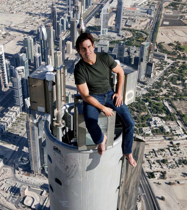 Tom Cruise, no safety harness atop the Burj Al Arab