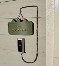 Single-use doorbell