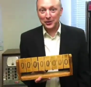 This is how the binary system works, explained with an ingenious wooden counter.